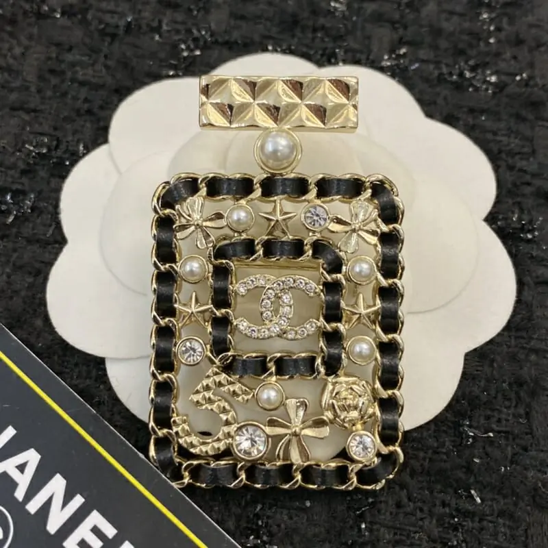 chanel brooches pour femme s_121aa541